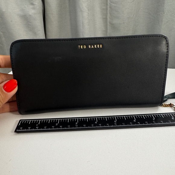 Ted Baker Smooth Zip Matinee Wallet – Black - Picture 1 of 13